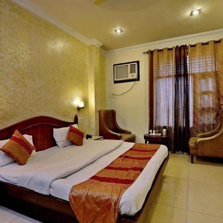 Hotel Diamond Inn Chandīgarh Dış mekan fotoğraf