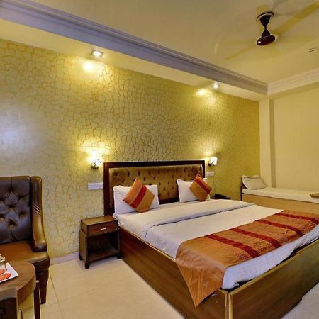 Hotel Diamond Inn Chandīgarh Dış mekan fotoğraf