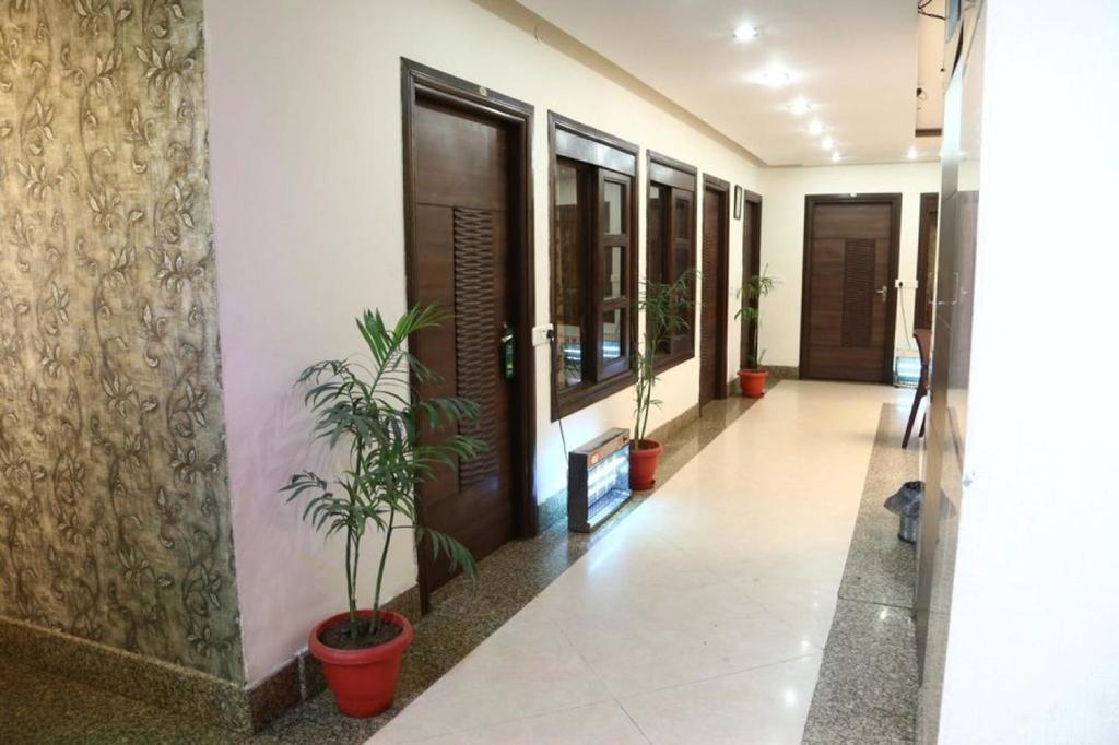 Hotel Diamond Inn Chandīgarh Dış mekan fotoğraf