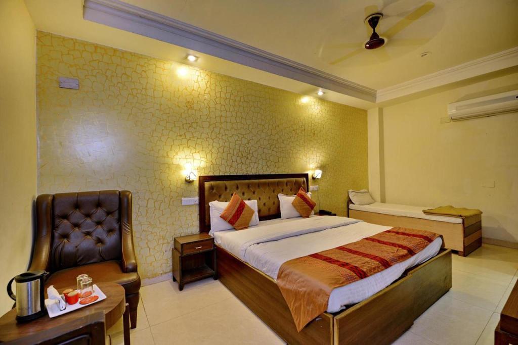 Hotel Diamond Inn Chandīgarh Dış mekan fotoğraf