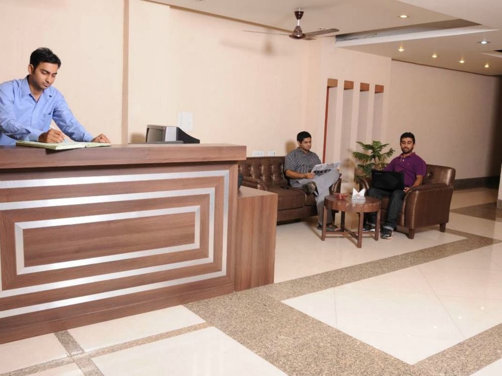 Hotel Diamond Inn Chandīgarh Dış mekan fotoğraf