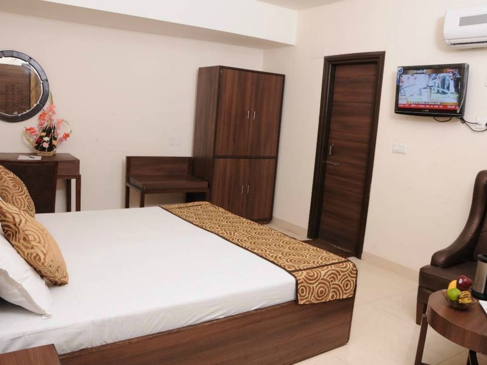 Hotel Diamond Inn Chandīgarh Dış mekan fotoğraf