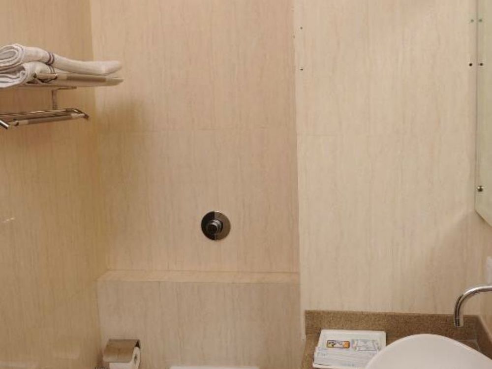 Hotel Diamond Inn Chandīgarh Dış mekan fotoğraf