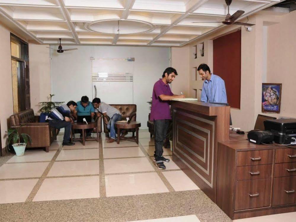 Hotel Diamond Inn Chandīgarh Dış mekan fotoğraf